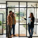 Choisir le meilleur sas d'entrée verrière pour votre maison